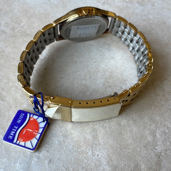 sun time NewYork bills men battery water resistant gold tone - Picture 5 of 7